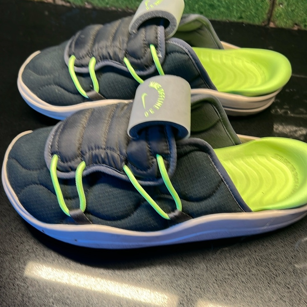 Nike Mules Funky puffers size 8 (women 9.5)